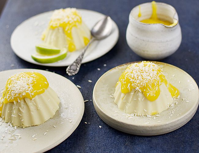 Kokospudding mit Mangopüree